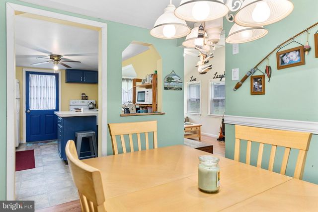54 4TH ST, North East, MD 21901