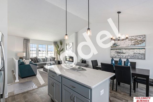 8009 N 113 Street, Omaha, NE 68142