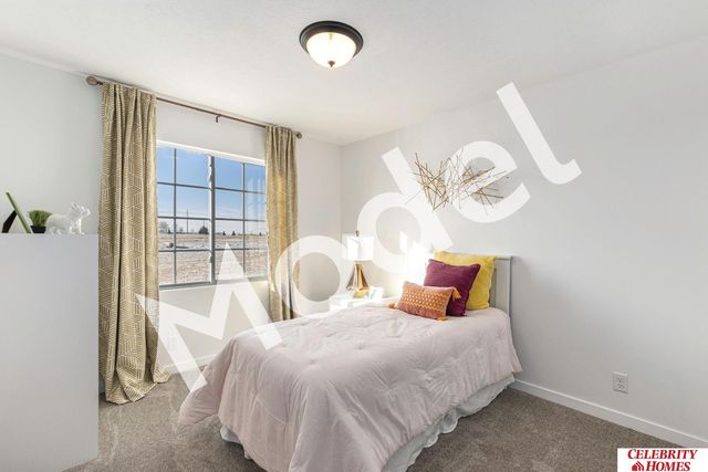 8009 N 113 Street, Omaha, NE 68142