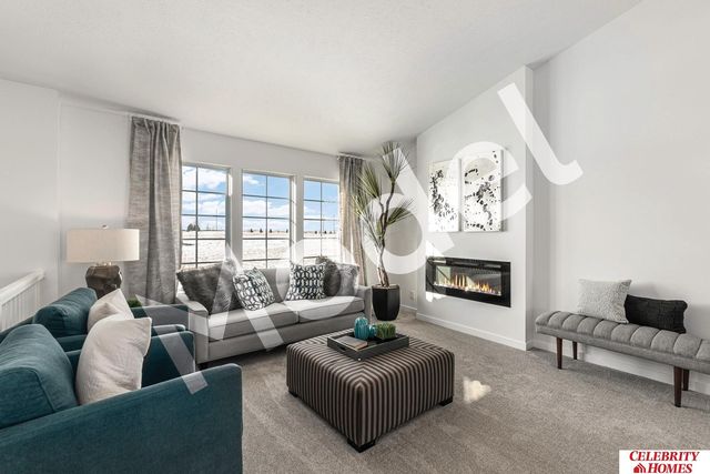 8009 N 113 Street, Omaha, NE 68142