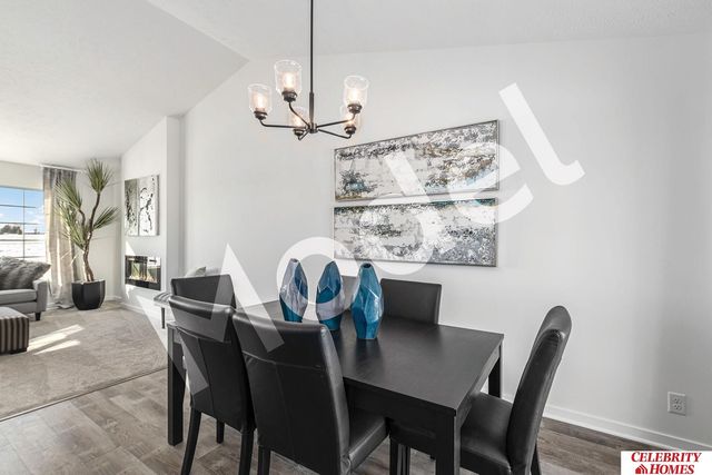 8009 N 113 Street, Omaha, NE 68142