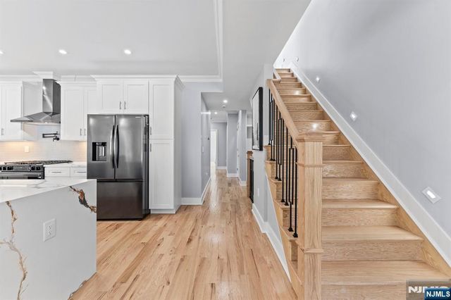 335 Virginia Avenue 2, Jersey City, NJ 07304