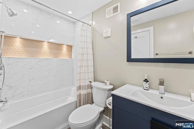 335 Virginia Avenue 2, Jersey City, NJ 07304
