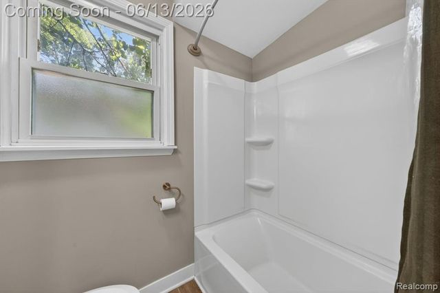 23013 Gaukler Street, Saint Clair Shores, MI 48080