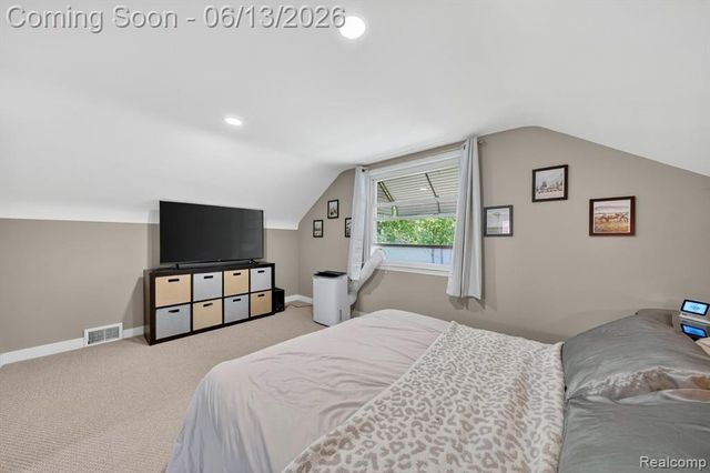 23013 Gaukler Street, Saint Clair Shores, MI 48080