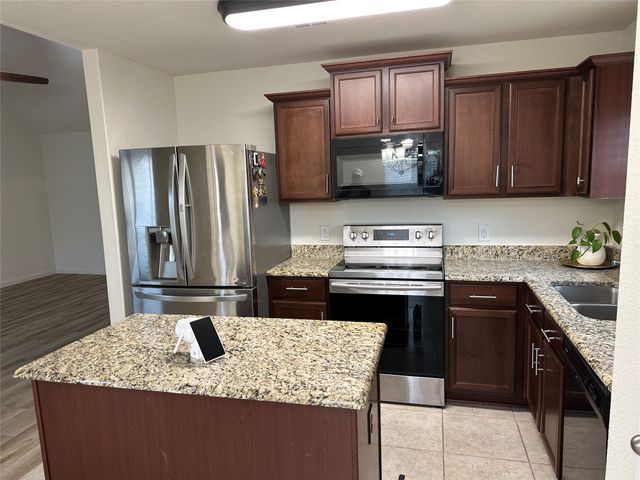 1603 White Mountain Way, Princeton, TX 75407