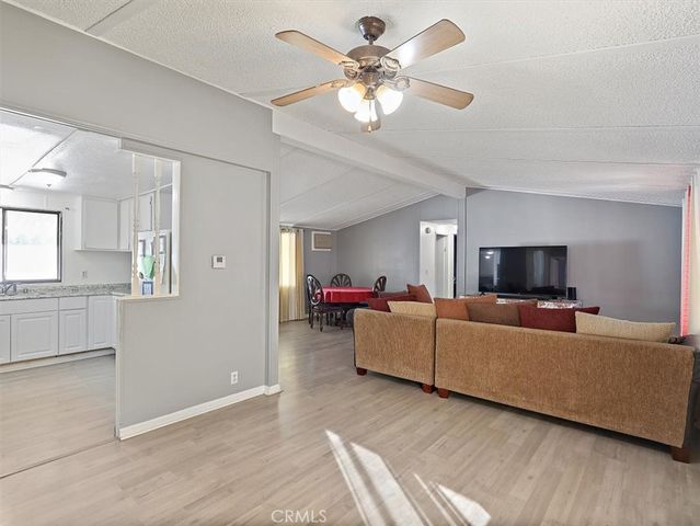 3524 E Avenue R 313, Palmdale, CA 93550