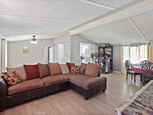 3524 E Avenue R 313, Palmdale, CA 93550