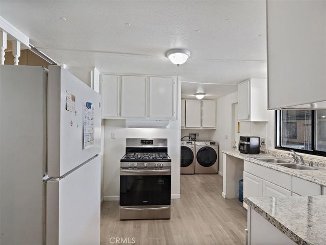 3524 E Avenue R 313, Palmdale, CA 93550