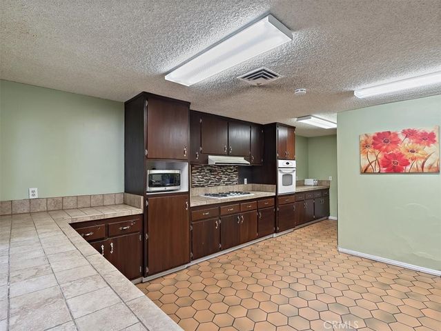 3524 E Avenue R 313, Palmdale, CA 93550