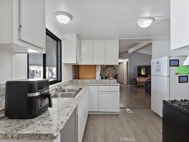 3524 E Avenue R 313, Palmdale, CA 93550