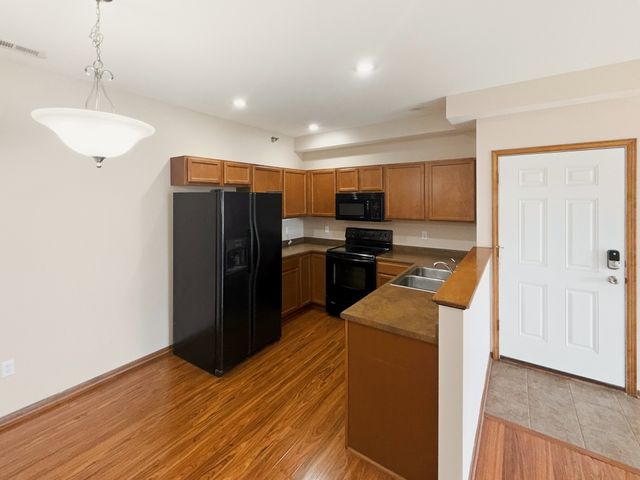 1632 NW Prairie Lakes Drive 2, Ankeny, IA 50023