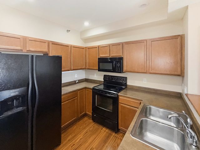 1632 NW Prairie Lakes Drive 2, Ankeny, IA 50023