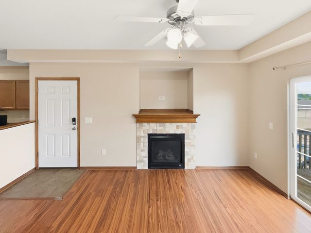 1632 NW Prairie Lakes Drive 2, Ankeny, IA 50023