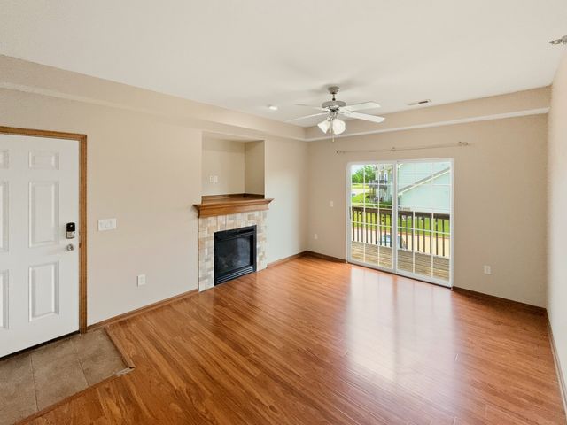 1632 NW Prairie Lakes Drive 2, Ankeny, IA 50023