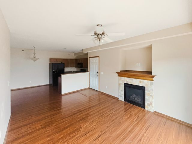 1632 NW Prairie Lakes Drive 2, Ankeny, IA 50023