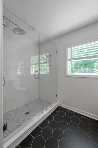 688 Sheridan Drive, Lexington, KY 40503