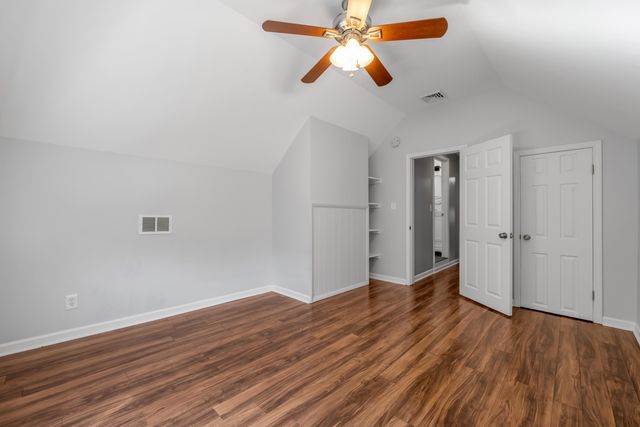 688 Sheridan Drive, Lexington, KY 40503