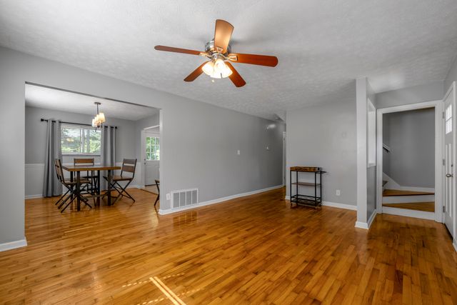 688 Sheridan Drive, Lexington, KY 40503