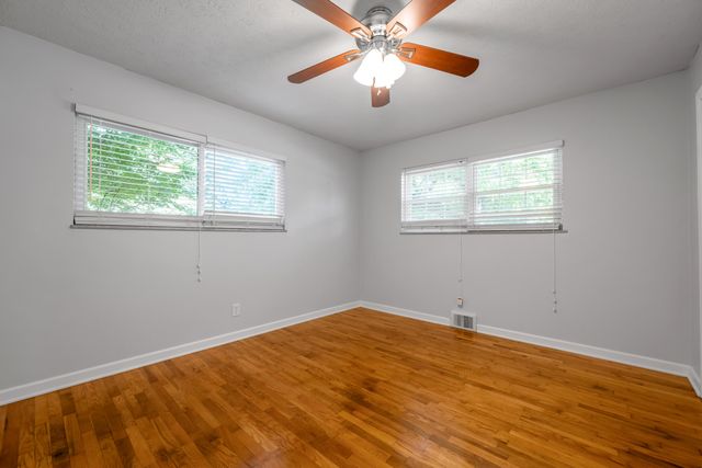 688 Sheridan Drive, Lexington, KY 40503