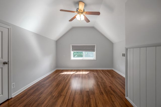 688 Sheridan Drive, Lexington, KY 40503