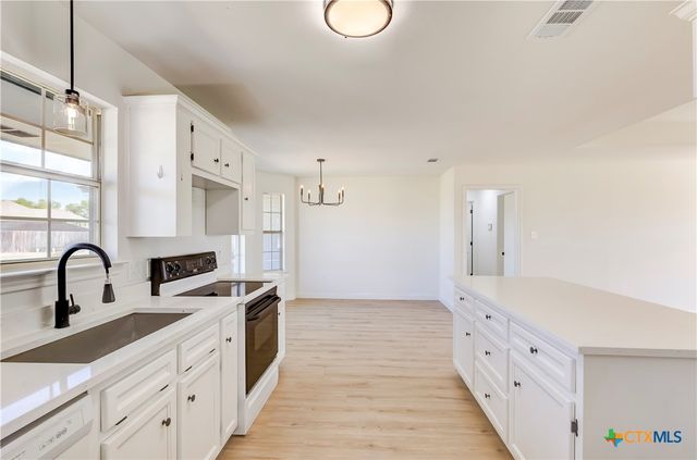 1008 Hickory Street, Kempner, TX 76539