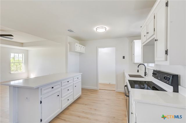 1008 Hickory Street, Kempner, TX 76539