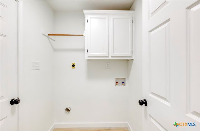 1008 Hickory Street, Kempner, TX 76539
