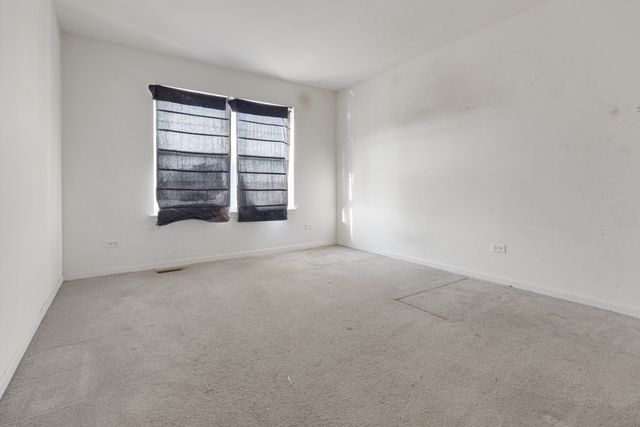 2440 Chopin Lane, Woodstock, IL 60098