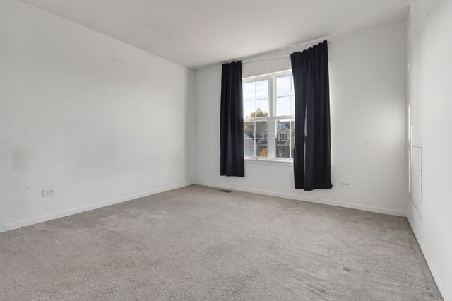 2440 Chopin Lane, Woodstock, IL 60098