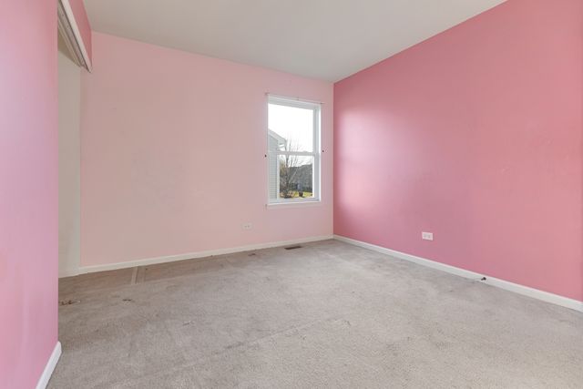 2440 Chopin Lane, Woodstock, IL 60098