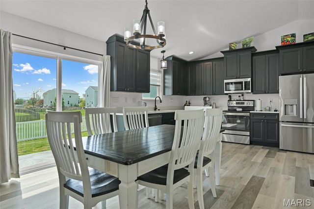 40 Mill Point Court, Moscow Mills, MO 63362