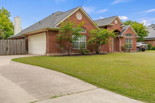 1420 Stratford Lane, Denton, TX 76209