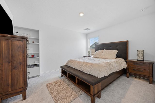 108 Evening Glow DR, Hutto, TX 78634
