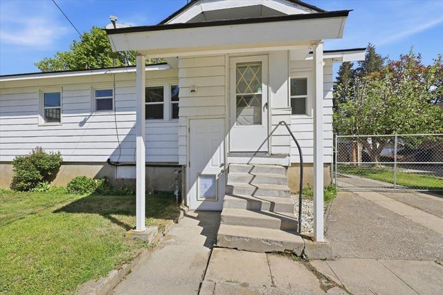 3119 W Alice Ave, Spokane, WA 99205