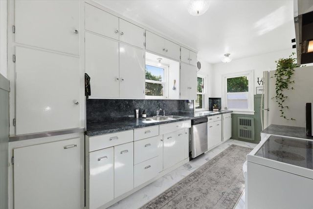 3119 W Alice Ave, Spokane, WA 99205