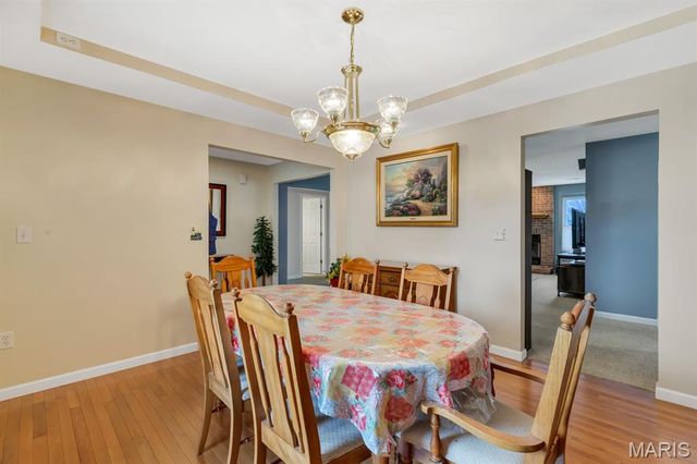 178 Emerald Way E, Granite City, IL 62040