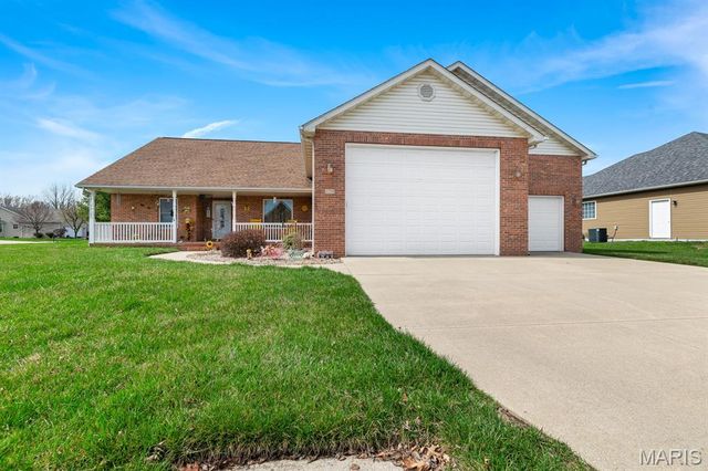 178 Emerald Way E, Granite City, IL 62040