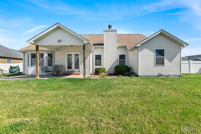 178 Emerald Way E, Granite City, IL 62040