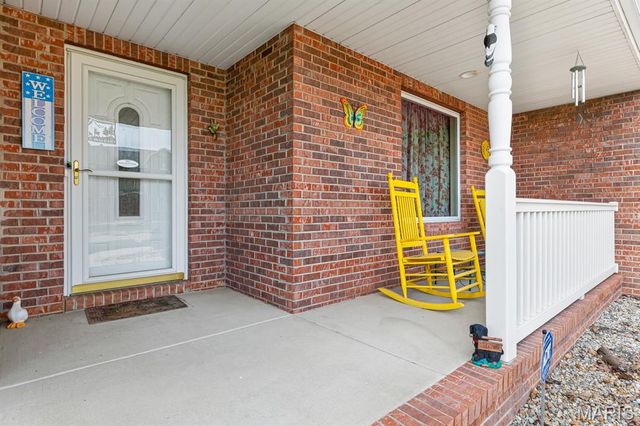 178 Emerald Way E, Granite City, IL 62040