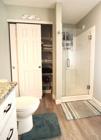 6068 Glen Village Drive, Dublin, OH 43016