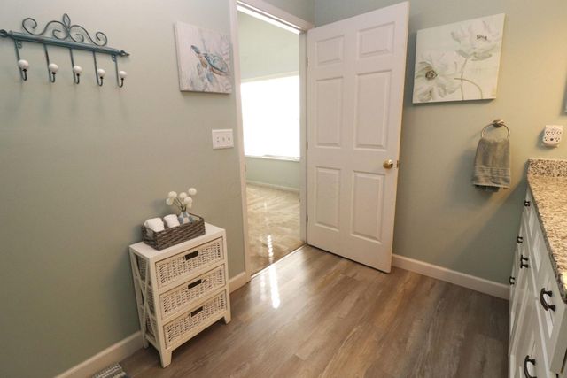 6068 Glen Village Drive, Dublin, OH 43016