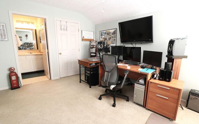 6068 Glen Village Drive, Dublin, OH 43016