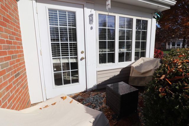 6068 Glen Village Drive, Dublin, OH 43016