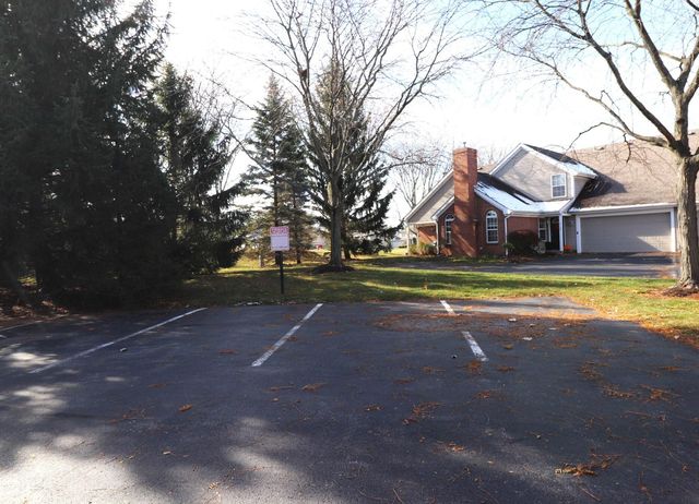 6068 Glen Village Drive, Dublin, OH 43016