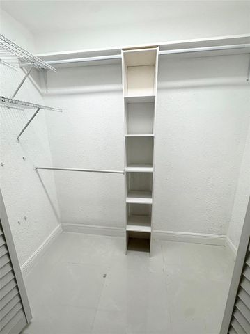 5719 NW 86th Avenue, Tamarac, FL 33321