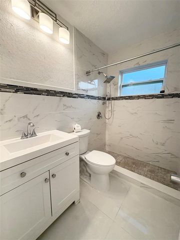 5719 NW 86th Avenue, Tamarac, FL 33321