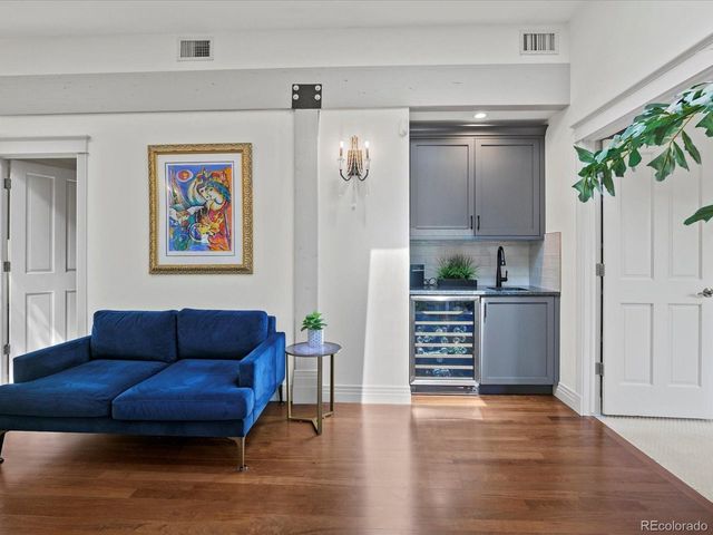 718 Locust St, Denver, CO 80220