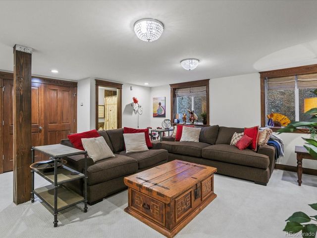 718 Locust St, Denver, CO 80220