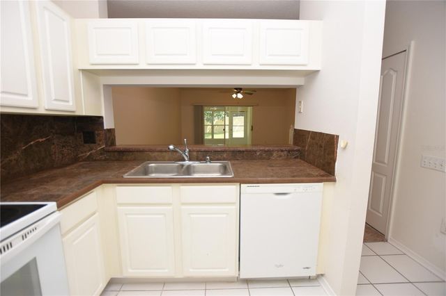 2308 LAKE WOODBERRY CIRCLE, Brandon, FL 33510